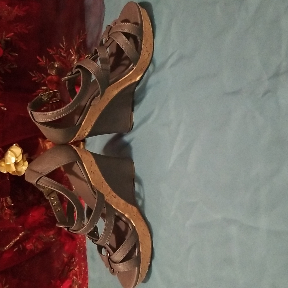Wedges - Picture 3 of 6